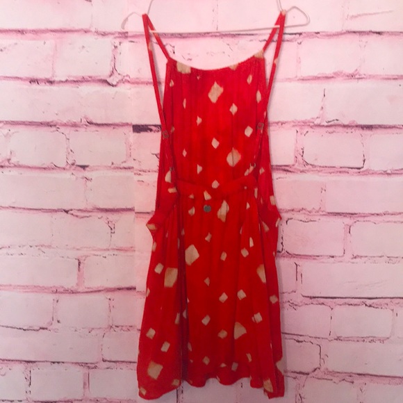 Billabong Red Flowy Halter - Picture 4 of 10